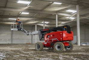  Focus sur la 200 ATJe de Manitou : Une nacelle articulée électrique polyvalente, écologique et silencieuse.