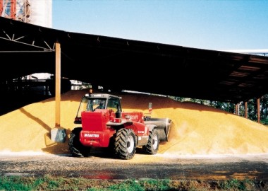 Manitou télescopique avec godet