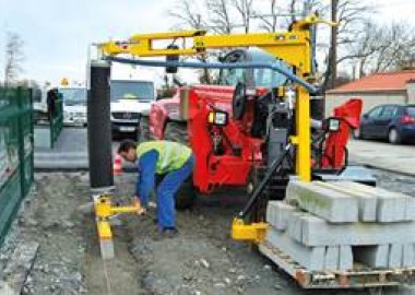 Pose bordure sur Manitou MT 14