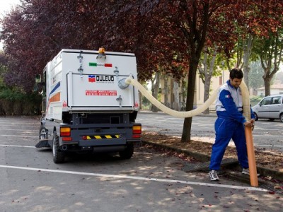 Balayeuse de voirie et aspire feuilles Dulevo